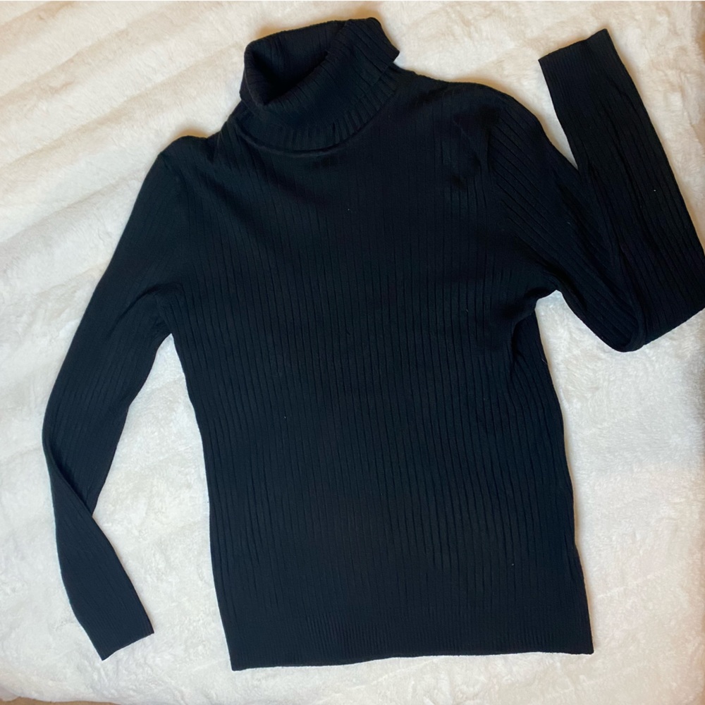 Merona black turtleneck long sleeve shirt